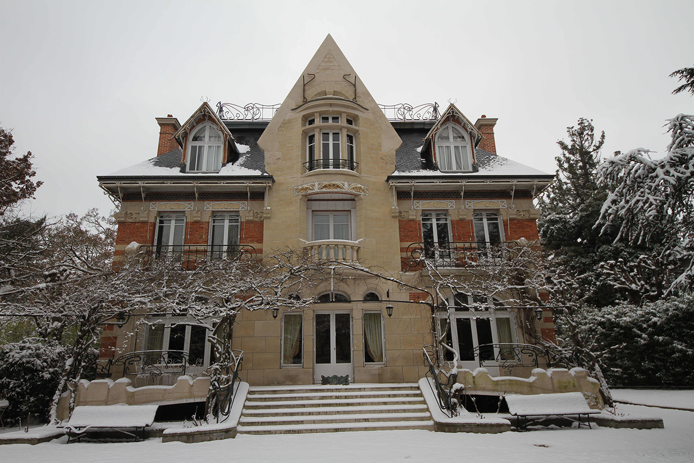 Вилла Berthe 1896г. Эктор (Гектор) Гимар (Hector Guimard)
